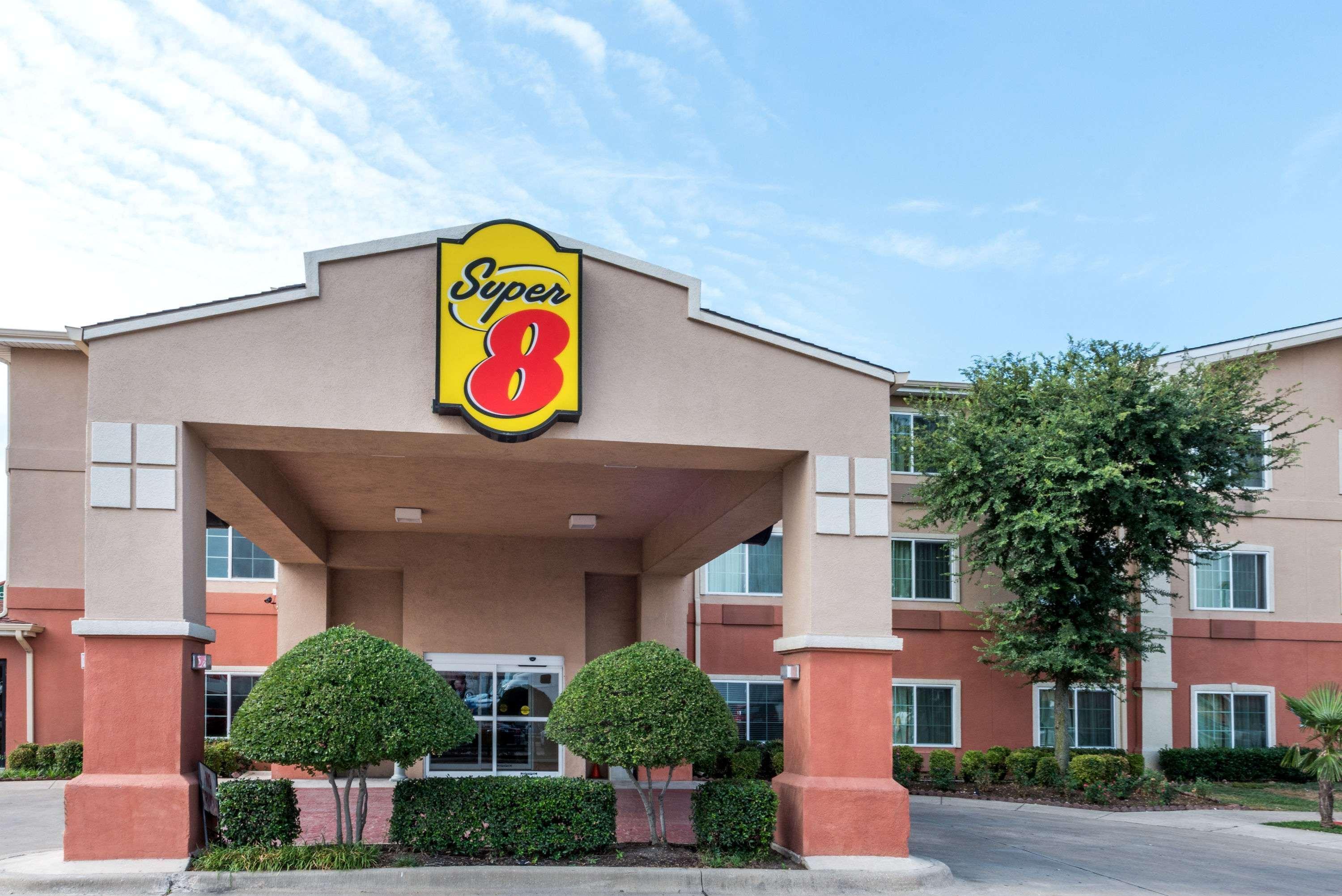 Super 8 By Wyndham Fort Worth North Exteriör bild